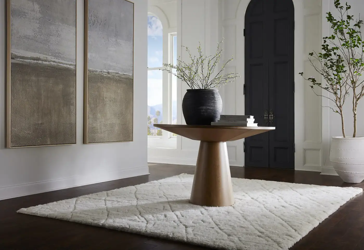 Femina 1 Rug FEM01 Ivory: Ковер в интерьере